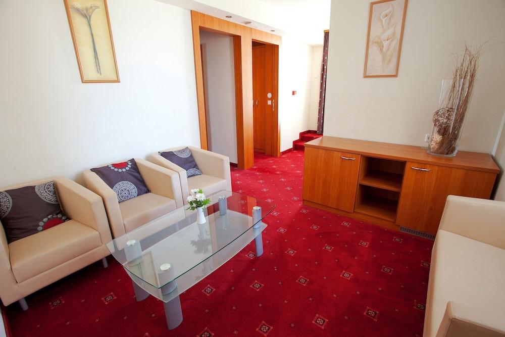 Hotel Creina Kranj Eksteriør billede