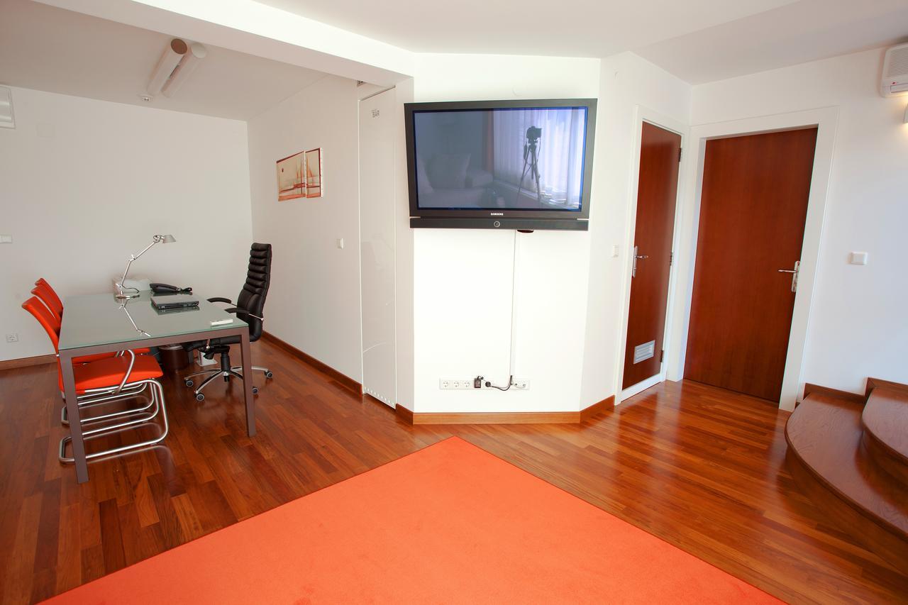Hotel Creina Kranj Eksteriør billede